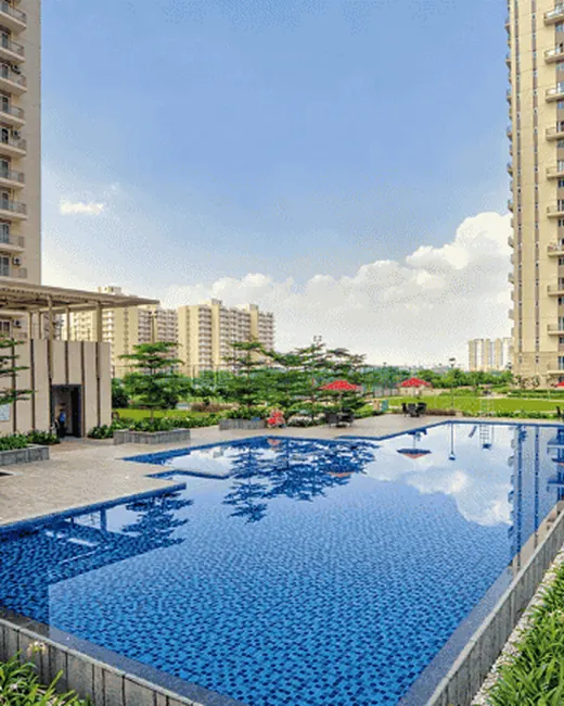 Conscient Heritage Max — towers and pool deck (actual photo)