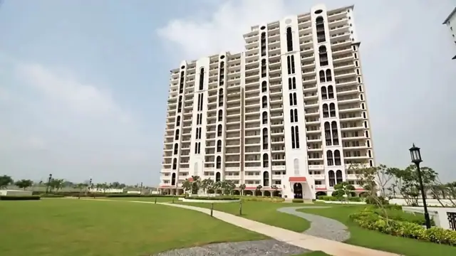 DLF New Town Heights, Sector 90 Gurgaon — project image 2