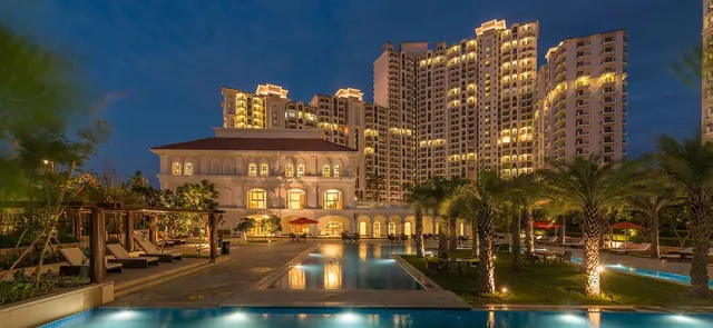 DLF Regal Gardens brochure