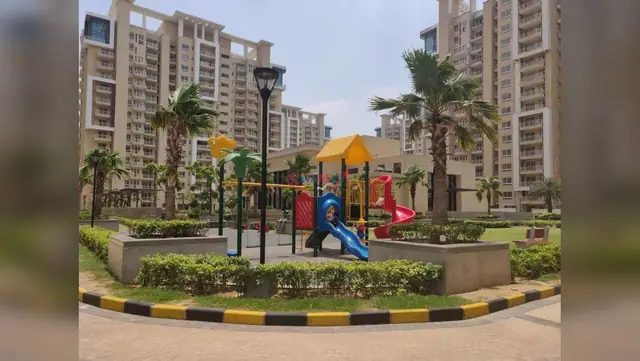 Emaar Palm Gardens, Sector 83 Gurgaon — project image 2