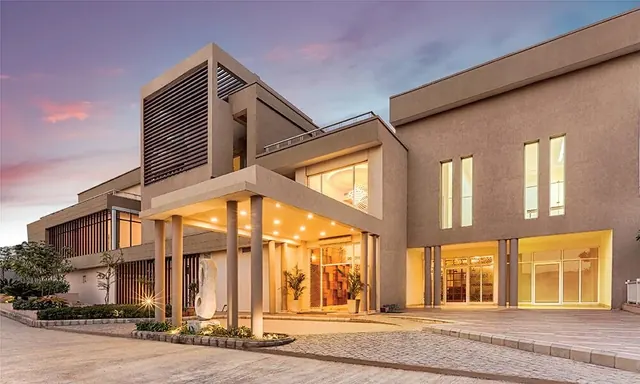 Experion Heartsong — clubhouse exterior at dusk (photo)