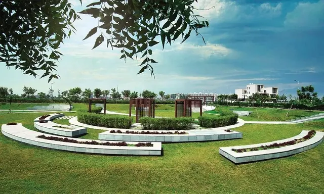 Experion The Westerlies — Amphitheatre seating and lawns, actual photo