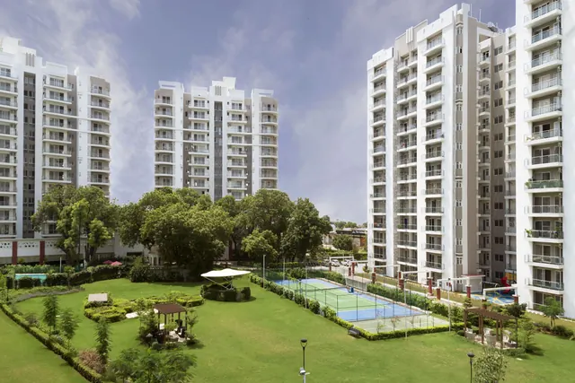 Microtek Greenburg Gurgaon brochure