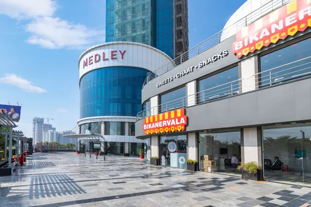 Ocus Medley — Medley plaza with retail frontage (actual)