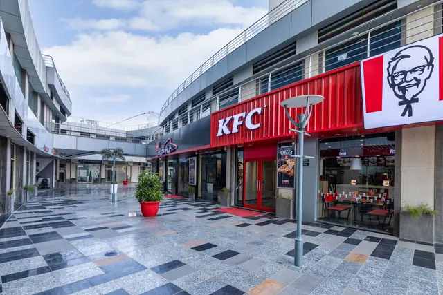 Ocus Medley — KFC outlet along the high street (actual)