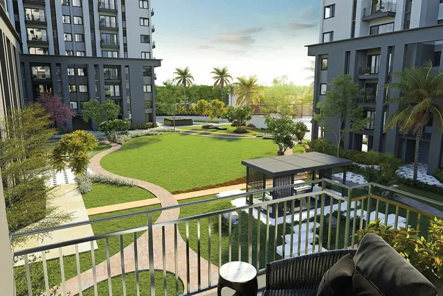 SS Cendana — central lawn