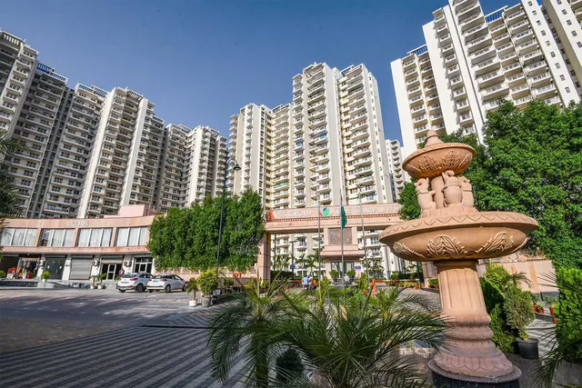 SS The Coralwood — fountain plaza and towers