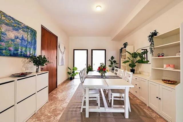 SS Linden — dining area (sample flat)
