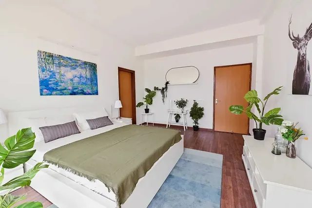SS Linden — bedroom (sample flat)