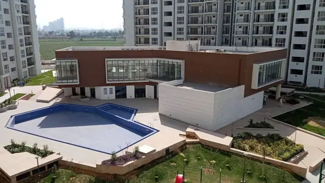 Umang Winter Hills, Sector 77 Gurgaon — project image 2