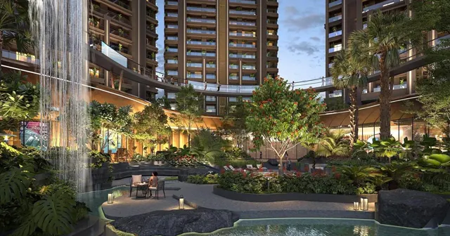 Water feature and landscaped court